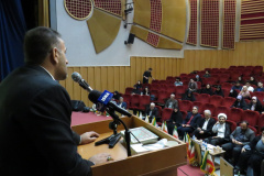 سیزدهمین دوره مناظرات دانشجویان گلستان